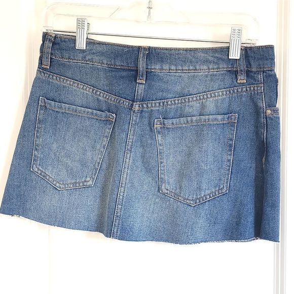 H&M Divided Raw Hem Denim Mini Skirt - Picture 2 of 7
